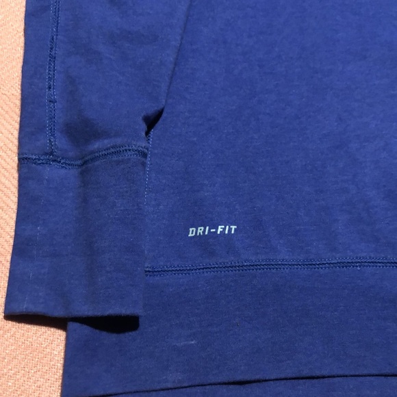 ⬇️⭐️ Nike Dri-Fit Women’s Crewneck/Sweatshirt - Picture 6 of 7